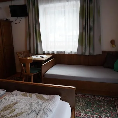 Erbhof Innertal 3* 图克斯