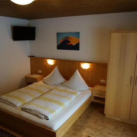 Erbhof Innertal Guest house